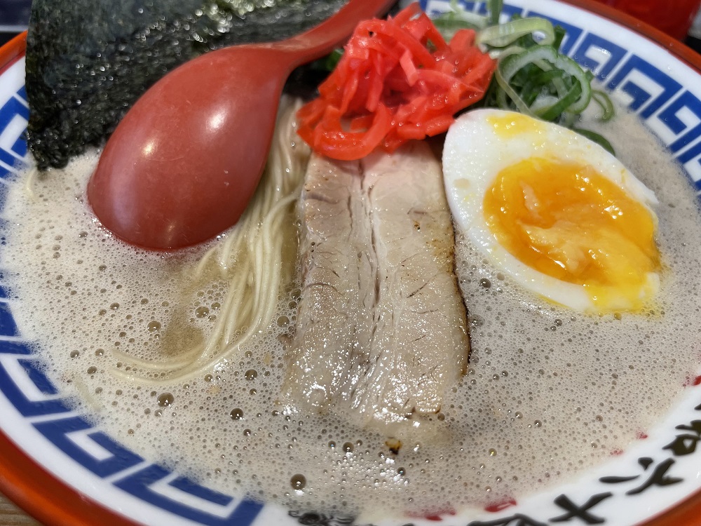 ラーメンー卵ーコテ